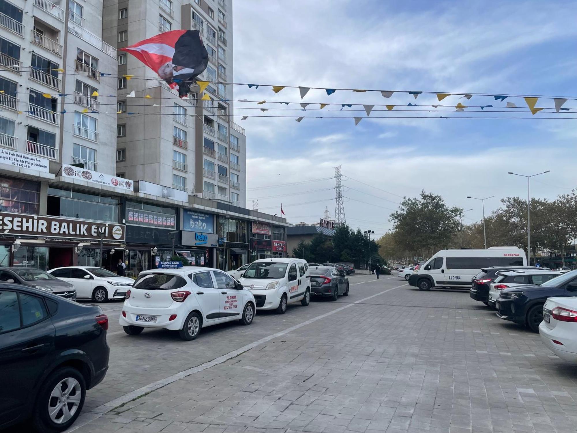 Bahcesehir N Tepe Sitesi Avm Goelet Ulasim Merkezi Konum İstanbul