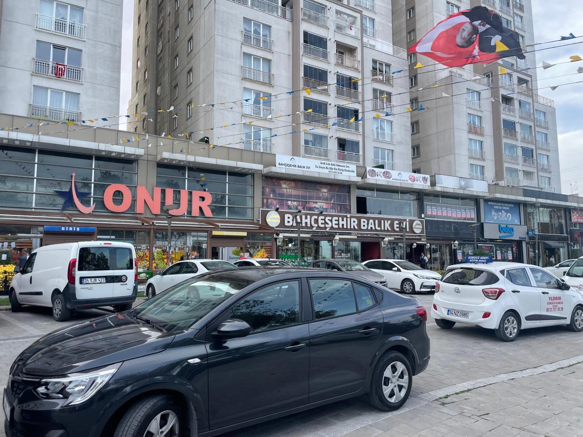 Bahcesehir N Tepe Sitesi Avm Goelet Ulasim Merkezi Konum İstanbul