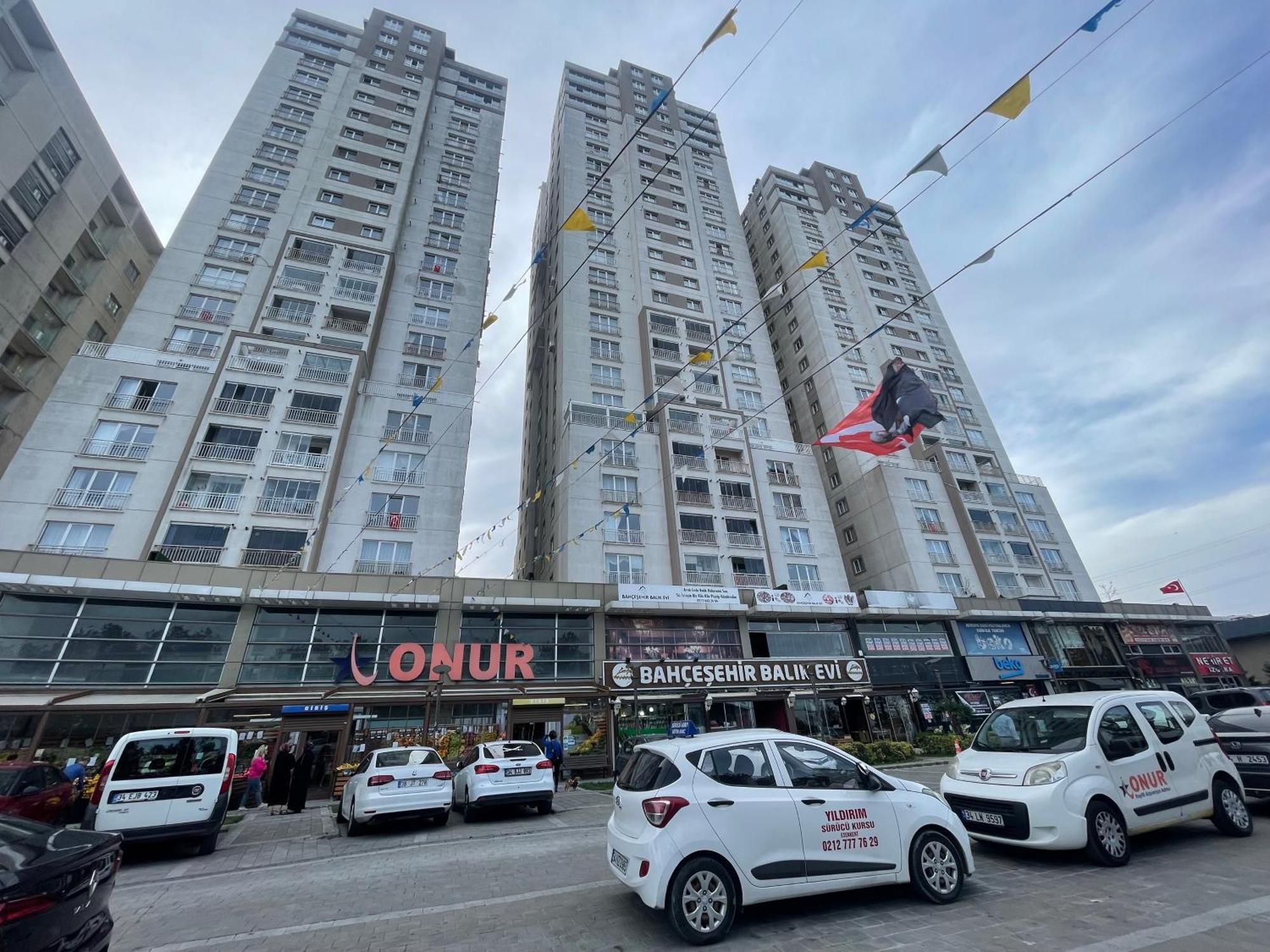 Daire Bahcesehir N Tepe Sitesi Avm Goelet Ulasim Merkezi Konum İstanbul