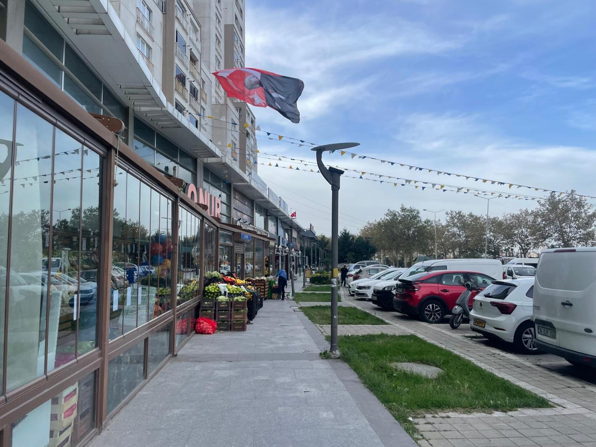 Daire Bahcesehir N Tepe Sitesi Avm Goelet Ulasim Merkezi Konum